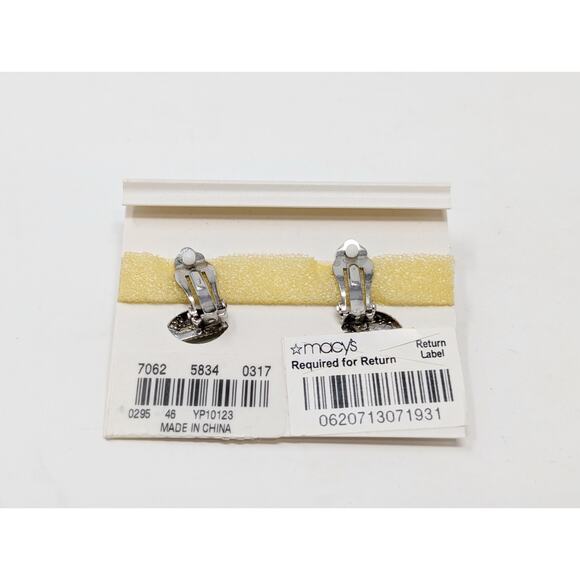 Charter Club Clip On Earrings Square Green Rhinestone Silver Tone Bling New - Picture 3 of 3